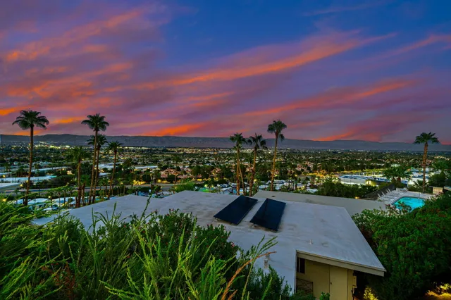 $625,000 | 2120 Southridge Drive, Palm Springs, CA 92264