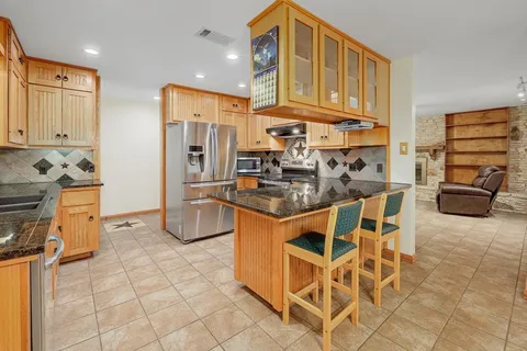 $750,000 | 986 Shiloh Road, Bastrop, TX 78602