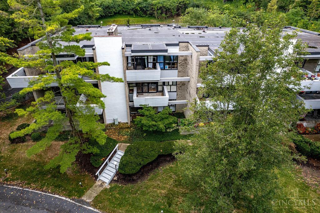 399 West Galbraith Road, Unit 101 Cincinnati, OH 45215 - Photo 29 of 35