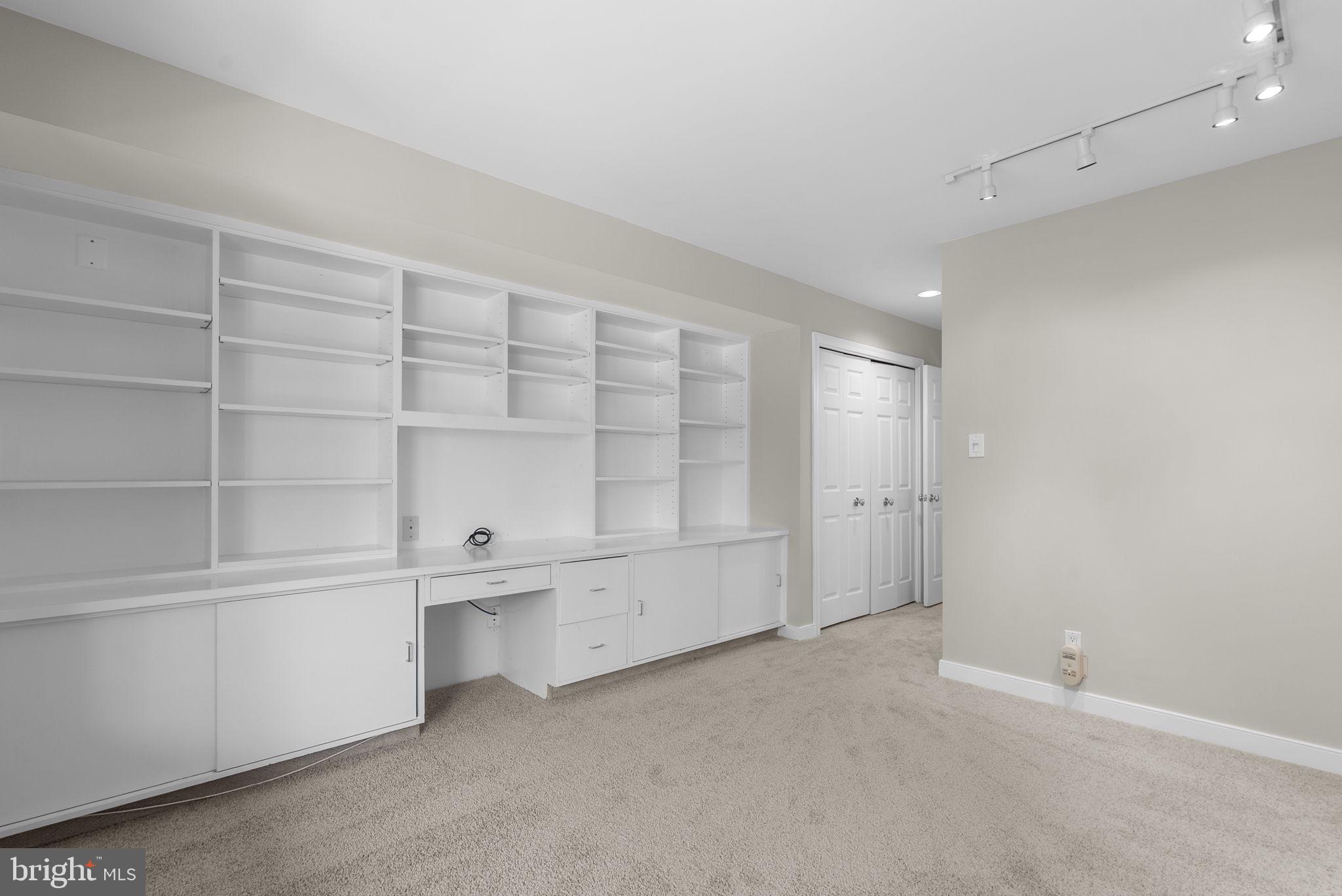 11420 Strand Drive, Unit R010 Rockville, MD 20852 - Photo 29 of 56