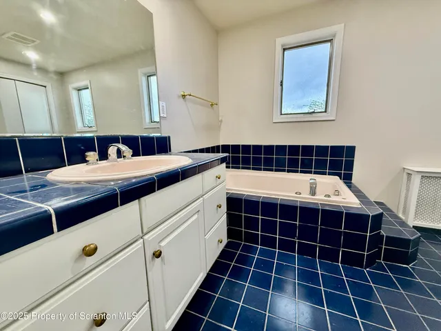 $1,850 | 611 Harrison Avenue, Scranton, PA 18510