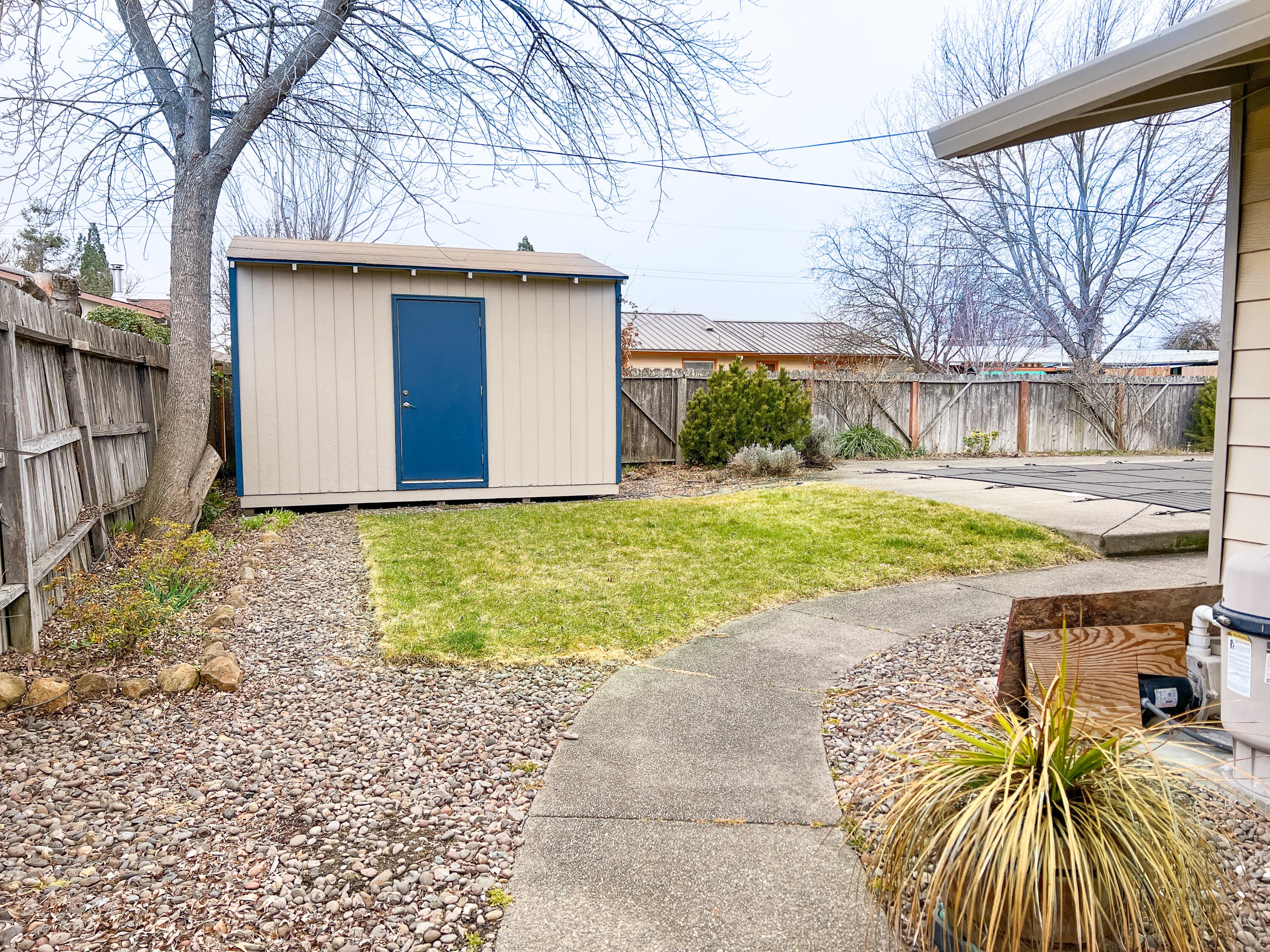 1804 Roberts Road Medford, OR 97504 - Photo 21 of 24 20