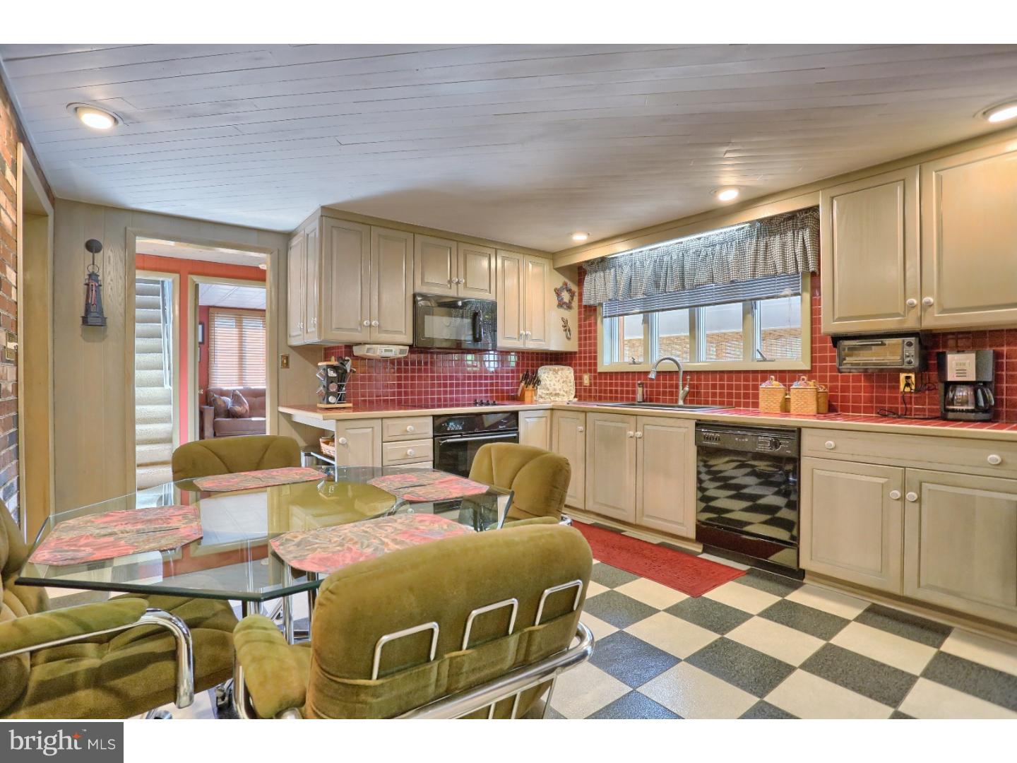 1877 Friedensburg Road Reading, PA 19606 - Photo 11 of 25 Gallery Image 11