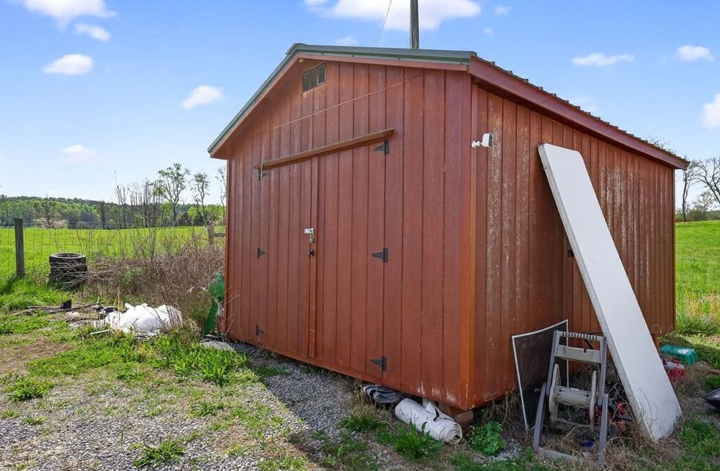 2310 Blue Springs Road Sparta, TN 38583 - Photo 6 of 15