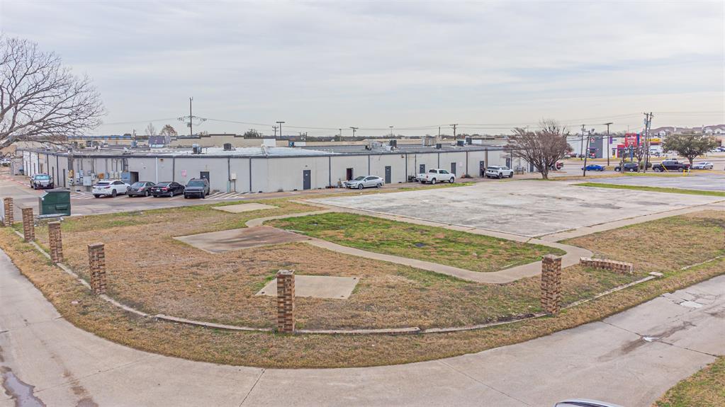 1019 Tripp Road Mesquite, TX 75150 - Photo 20 of 20 a view of a swimming pool