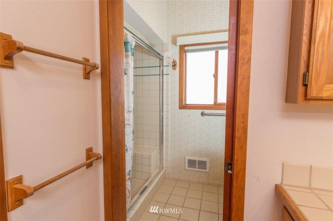 21 South Rhododendron Drive Port Townsend, WA 98368 - Photo 13 of 24 Gallery Image 13
