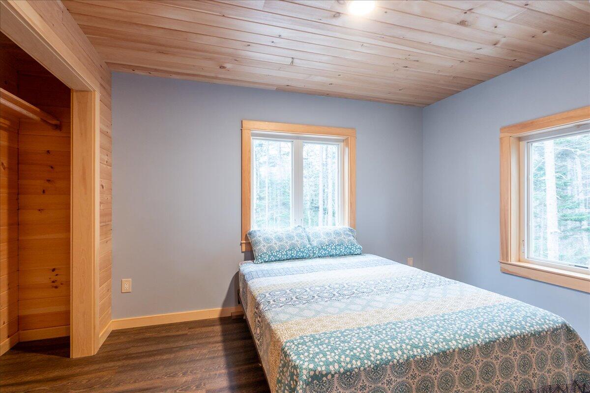 391 Cape Newagen Road Southport, ME 04576 - Photo 18 of 34 Best bedroom