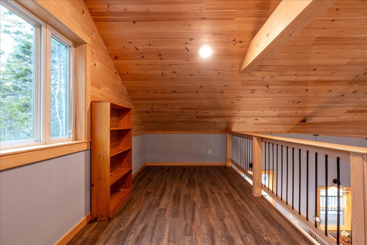 391 Cape Newagen Road Southport, ME 04576 - Photo 24 of 34 Loft space 2