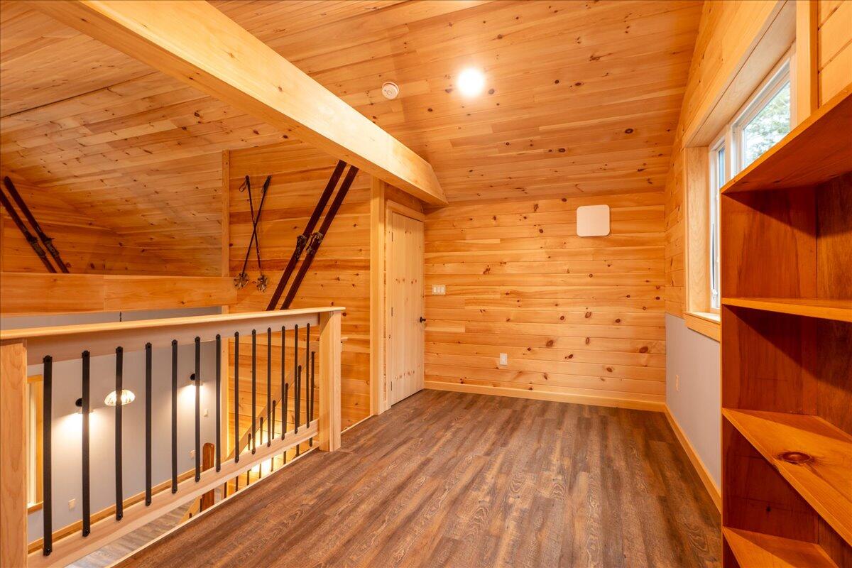 391 Cape Newagen Road Southport, ME 04576 - Photo 27 of 34 Loft 6
