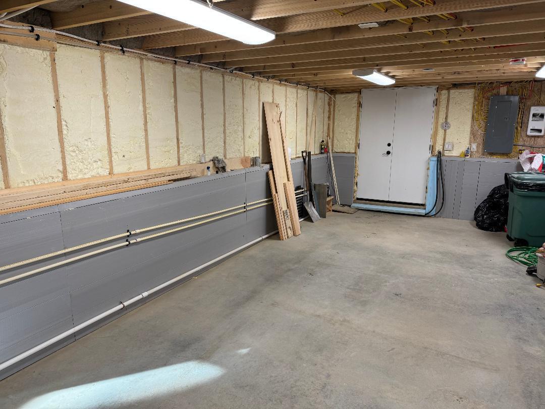 391 Cape Newagen Road Southport, ME 04576 - Photo 29 of 34 391 Newagen Road basement