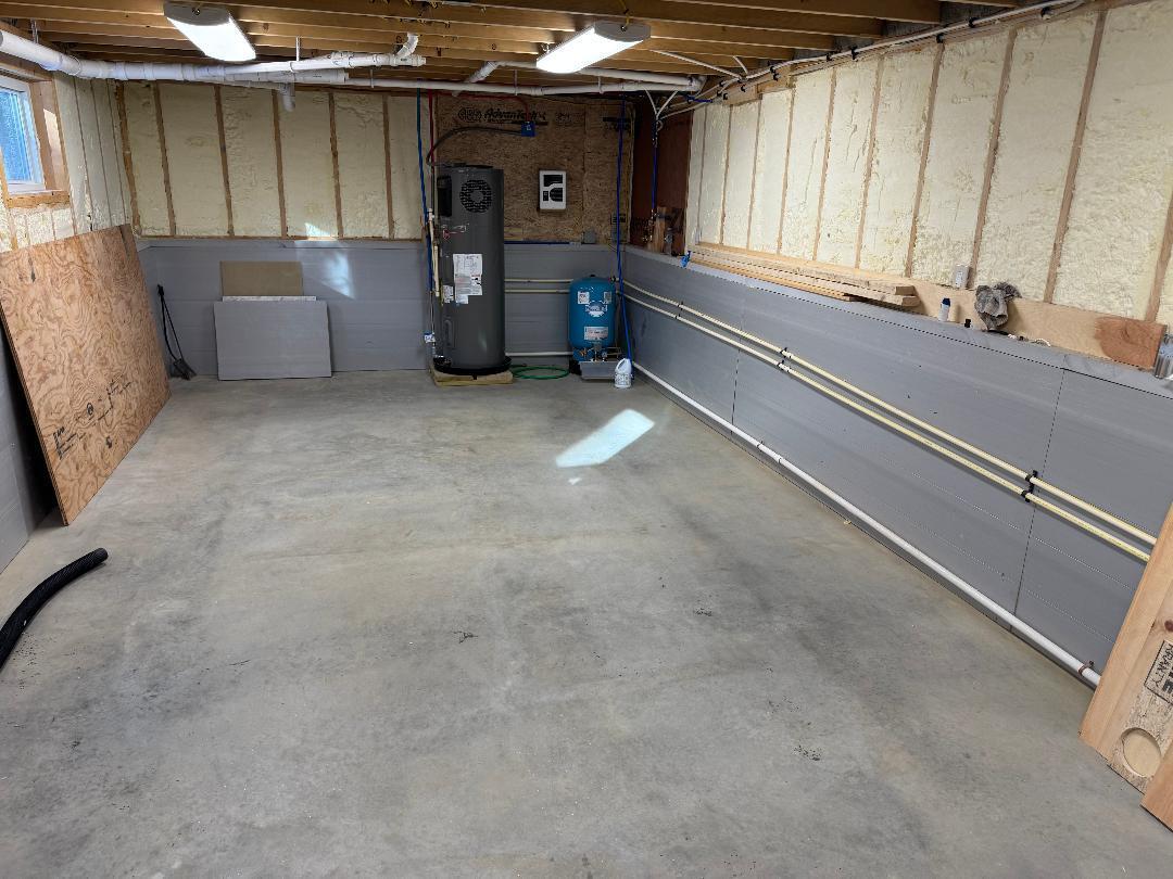 391 Cape Newagen Road Southport, ME 04576 - Photo 30 of 34 391 Newagen Road basement 2