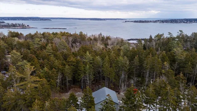 $419,000 | 391 Cape Newagen Road, Southport, ME 04576