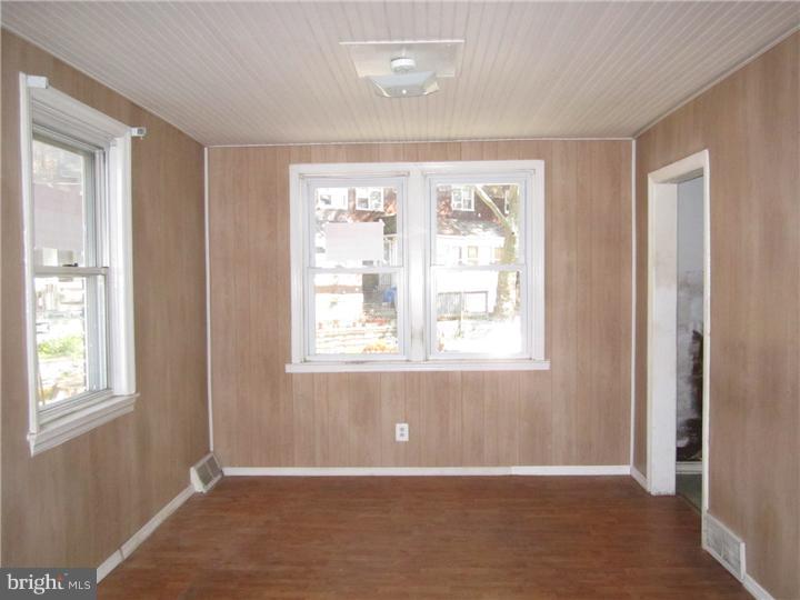 421 Grace Road Upper Darby, PA 19082 - Photo 4 of 8 Dining Room