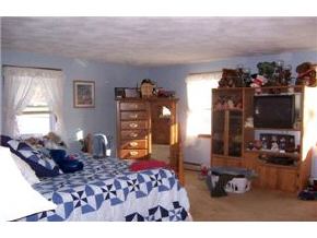 22 R Phillip Road, Unit 22 Derry, NH 03038 - Photo 6 of 6
