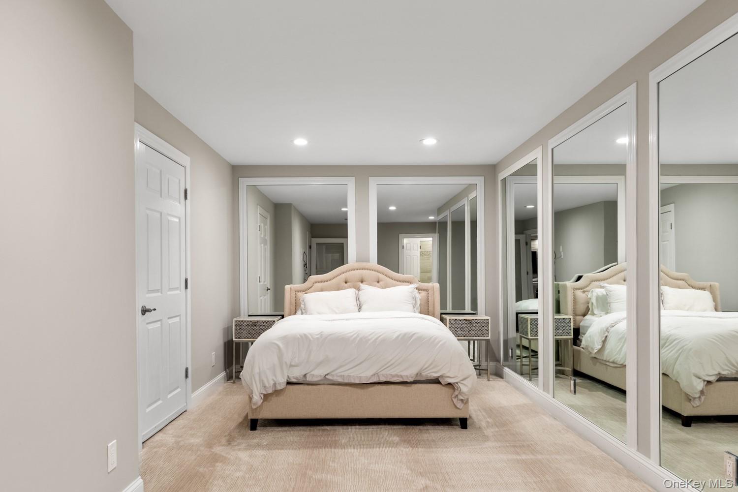 537 Split Rock Road Syosset, NY 11791 - Photo 20 of 39 Gallery Image 20