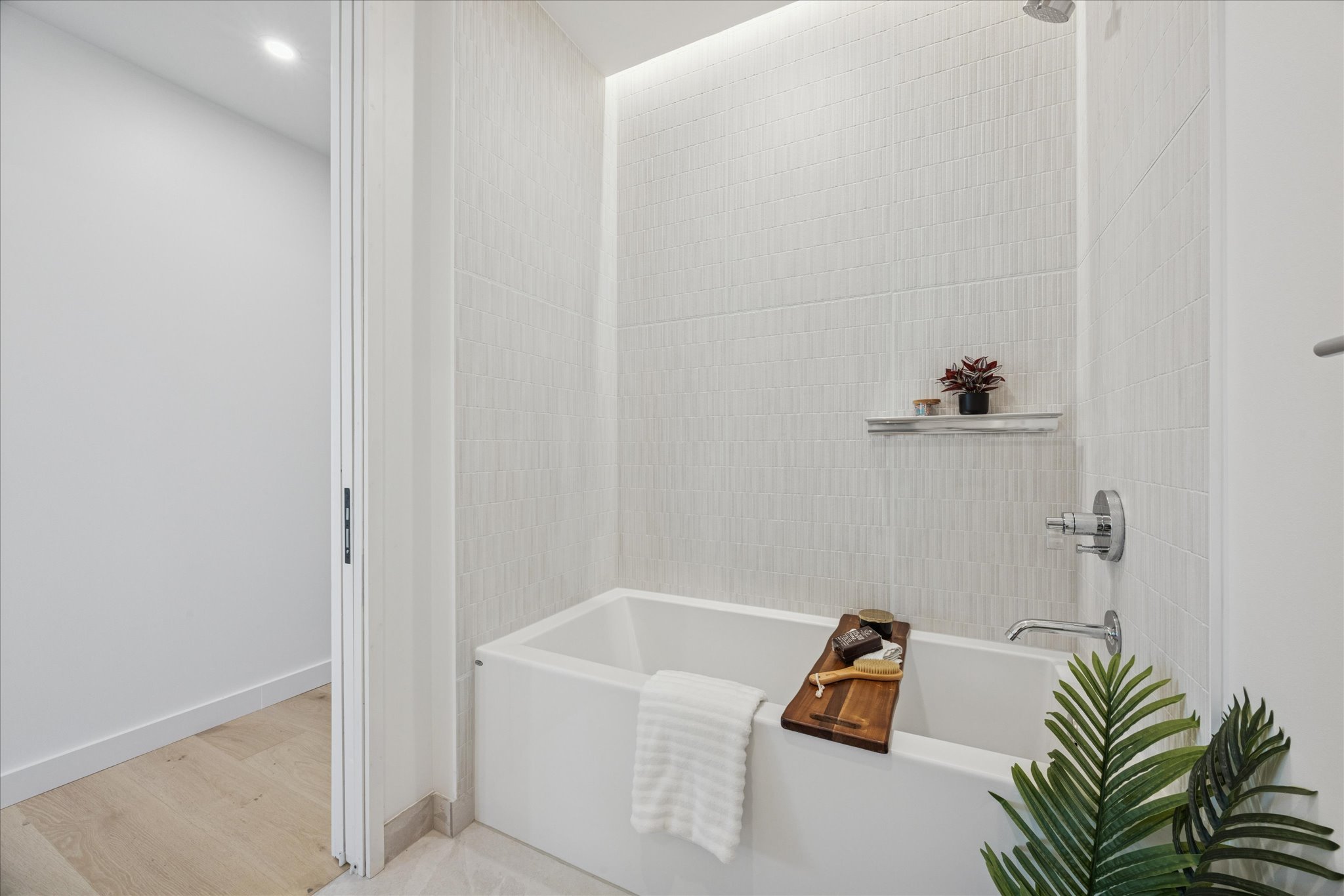 610 Davis Street, Unit 3102 Austin, TX 78701 - Photo 20 of 40