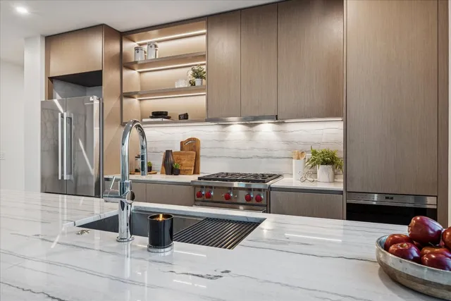 $6,395 | 610 Davis Street, Unit 3102, Austin, TX 78701