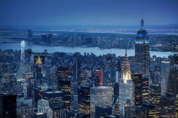 $9,750 | 45 East 22nd Street, Unit 16B | Flatiron