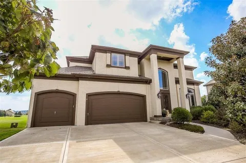 $815,000 | 11001 West 163rd Court, Overland Park, KS 66221