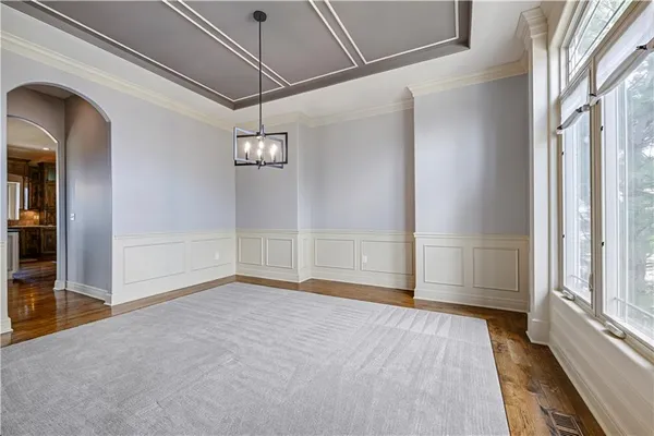 $815,000 | 11001 West 163rd Court, Overland Park, KS 66221