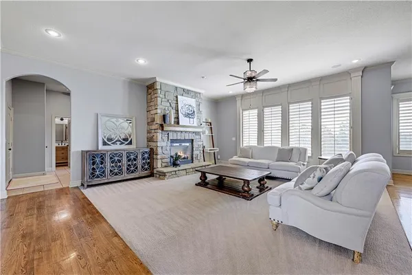 $815,000 | 11001 West 163rd Court, Overland Park, KS 66221