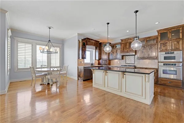 $815,000 | 11001 West 163rd Court, Overland Park, KS 66221