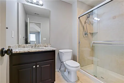 $815,000 | 11001 West 163rd Court, Overland Park, KS 66221