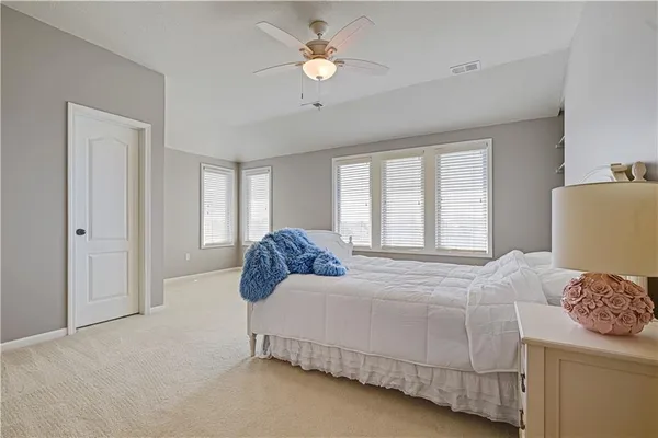 $815,000 | 11001 West 163rd Court, Overland Park, KS 66221