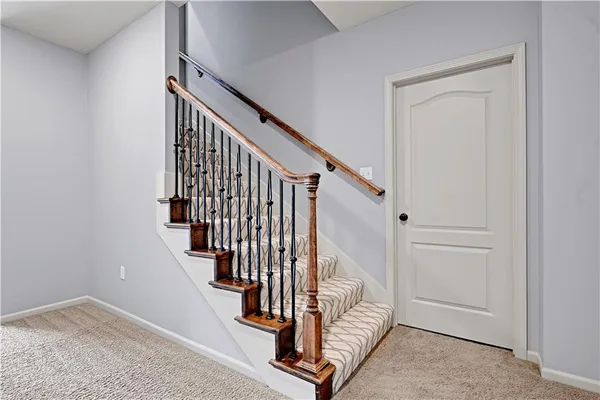 $815,000 | 11001 West 163rd Court, Overland Park, KS 66221