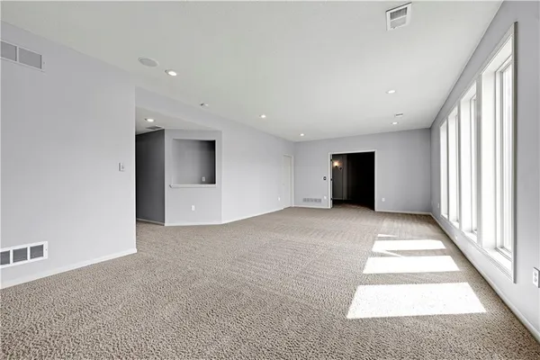 $815,000 | 11001 West 163rd Court, Overland Park, KS 66221