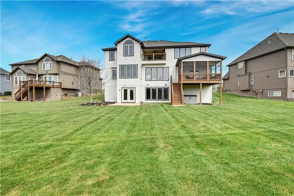 $815,000 | 11001 West 163rd Court, Overland Park, KS 66221
