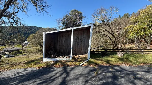 $380,000 | 27231-27239 Oriole Drive, Willits, CA 95490