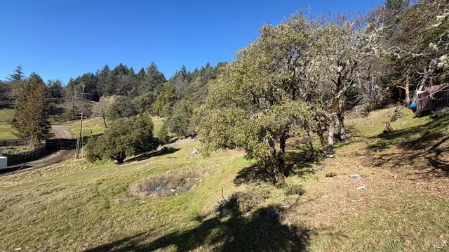 $380,000 | 27231-27239 Oriole Drive, Willits, CA 95490