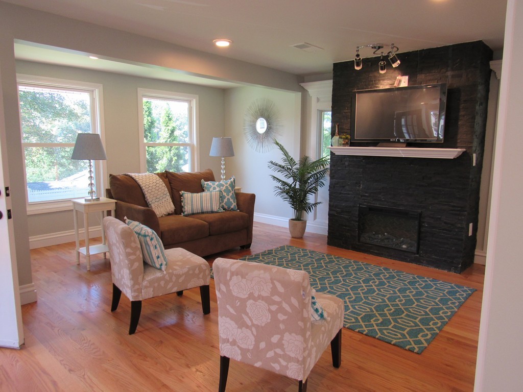 155 Main Street Reading, MA 01867 - Photo 11 of 27 Gallery Image 11