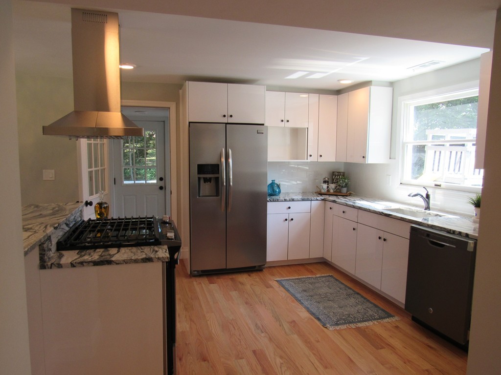 155 Main Street Reading, MA 01867 - Photo 14 of 27 Gallery Image 14