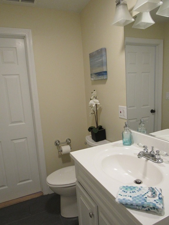 155 Main Street Reading, MA 01867 - Photo 23 of 27 Gallery Image 23