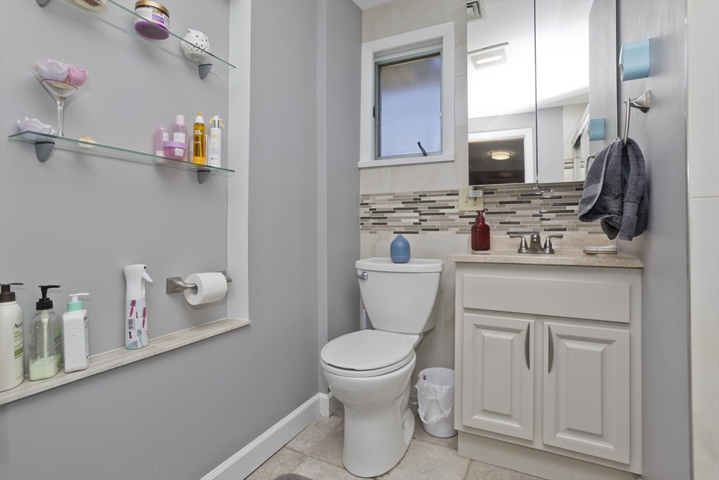 16 Athol Street Springfield, MA 01107 - Photo 15 of 31 Gallery Image 15