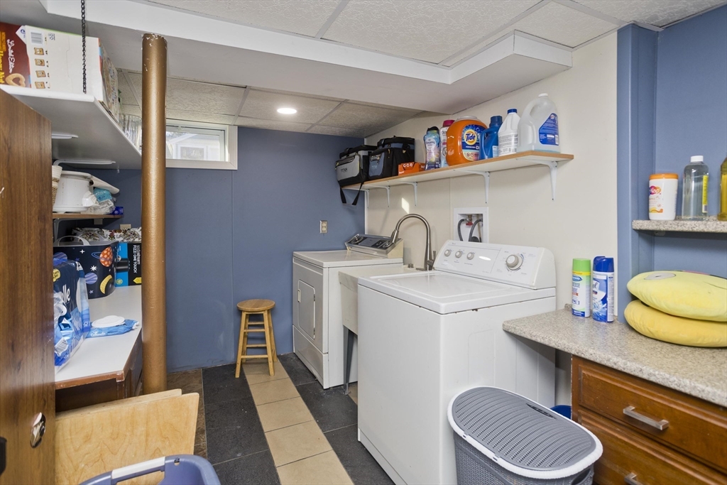 16 Athol Street Springfield, MA 01107 - Photo 25 of 31 Gallery Image 25
