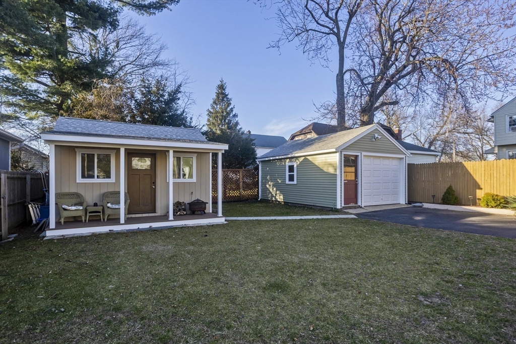 16 Athol Street Springfield, MA 01107 - Photo 29 of 31 Gallery Image 29