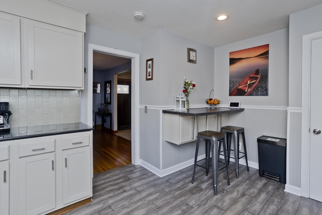 16 Athol Street Springfield, MA 01107 - Photo 6 of 31 Gallery Image 6