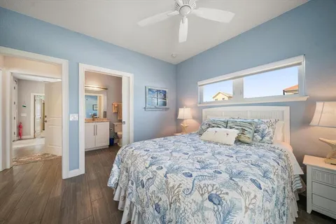 $1,945,500 | 30 79th Avenue, Treasure Island, FL 33706