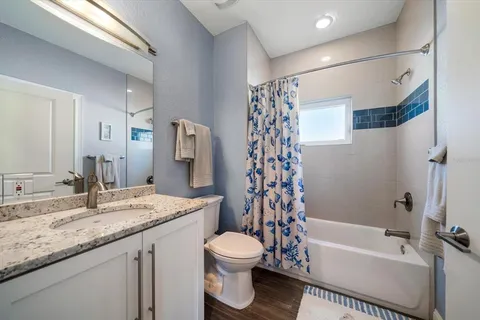 $1,945,500 | 30 79th Avenue, Treasure Island, FL 33706