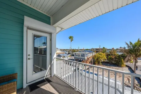 $1,945,500 | 30 79th Avenue, Treasure Island, FL 33706