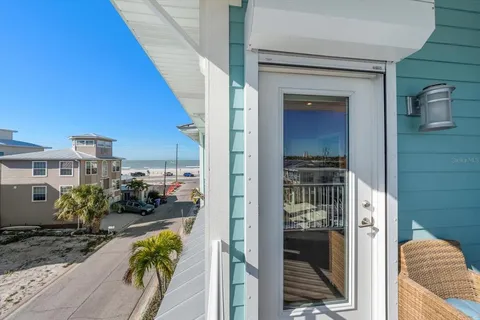 $1,945,500 | 30 79th Avenue, Treasure Island, FL 33706