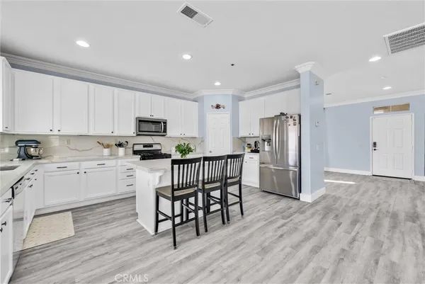 $4,350 | 15269 Blue Spruce Lane, Fontana, CA 92336