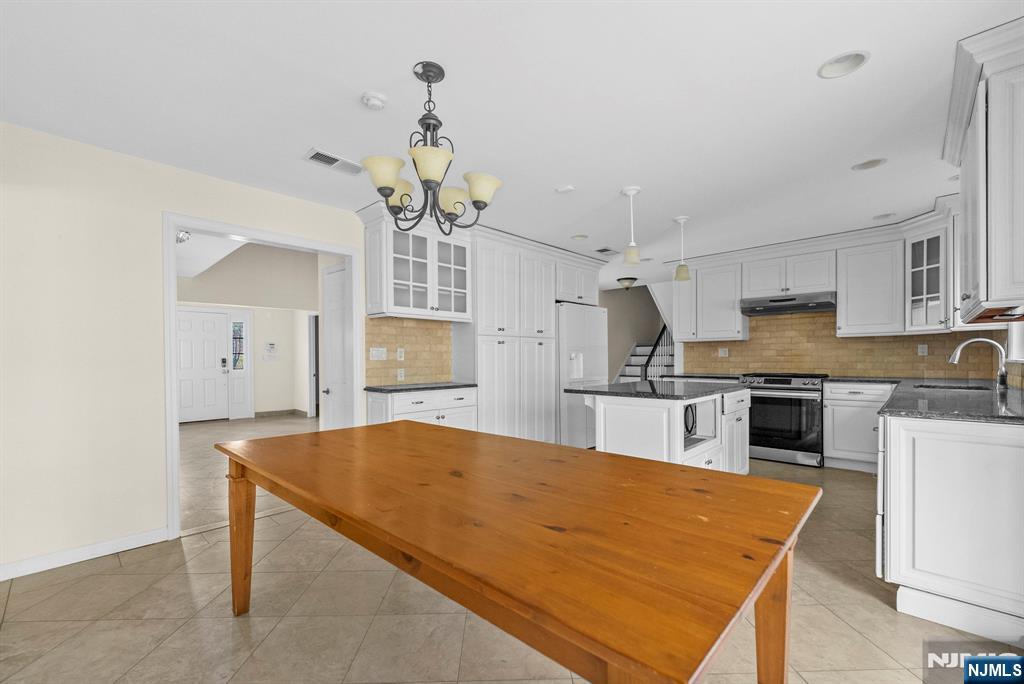 23 Pike Street Alpine, NJ 07620 - Photo 16 of 45