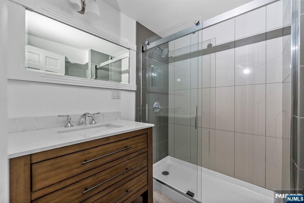 23 Pike Street Alpine, NJ 07620 - Photo 24 of 45