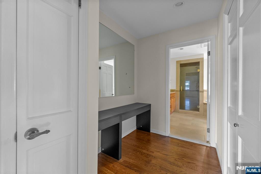 23 Pike Street Alpine, NJ 07620 - Photo 31 of 45