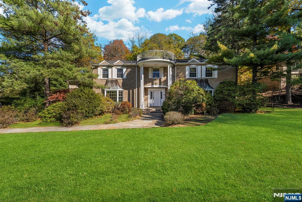 23 Pike Street Alpine, NJ 07620 - Photo 42 of 45