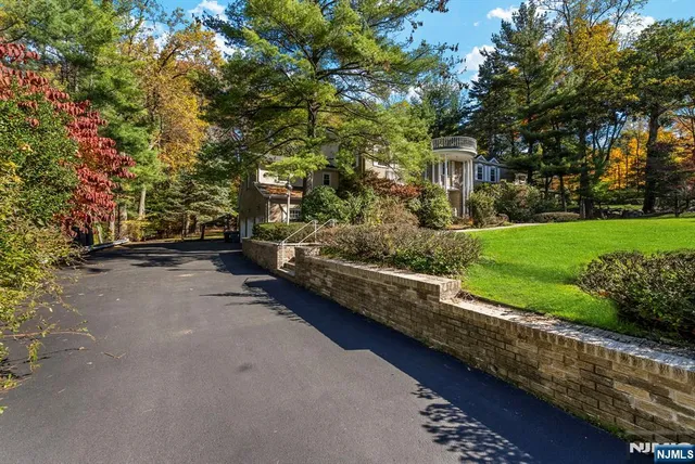 $14,985 | 23 Pike Street, Alpine, NJ 07620